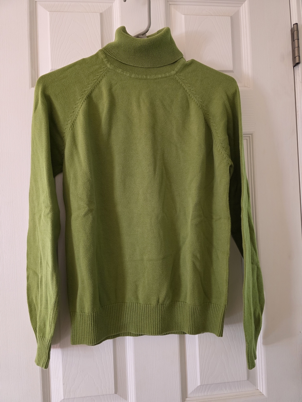 JEANNE PIERRE Lime Green Turtleneck Sweater